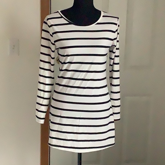 Tops - Black and white striped top